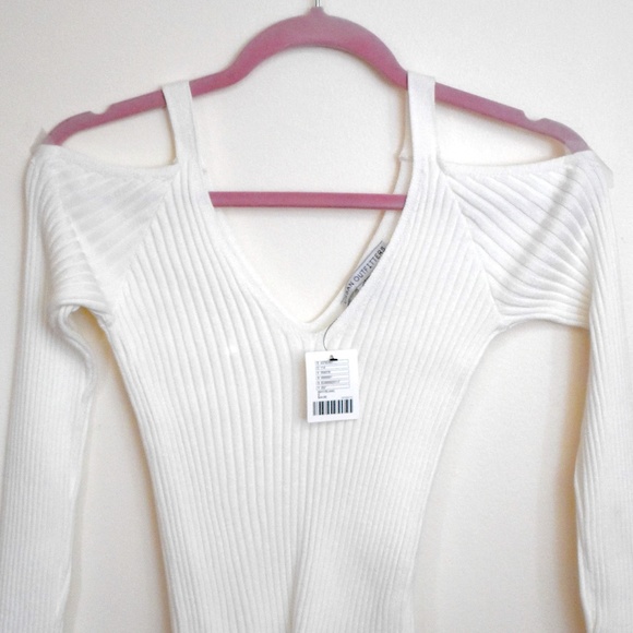 White Knit Cutout Cropped Long Sleeve - Picture 1 of 3